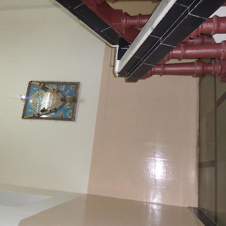 Chalukya Deluxe Kolhapur Bagian luar foto